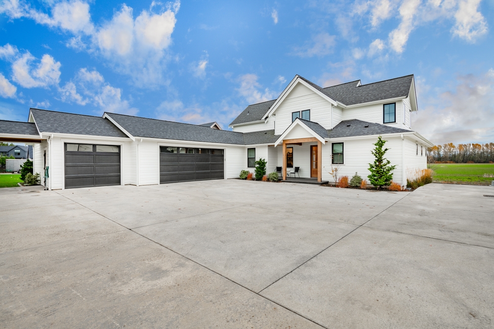 Why Concrete is Still the Go-To Choice for Driveways and Walkways in Zion, IL